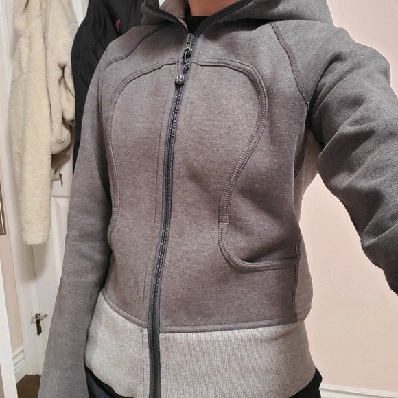 Lululemon Two-Tone Gray Scuba Zipped Hoodie - Picture 2 of 3